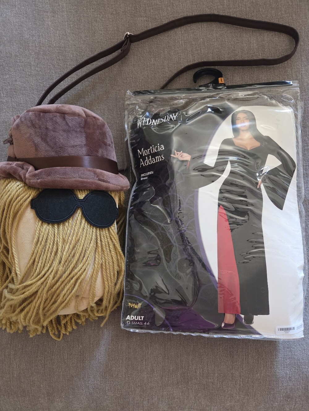 Morticia Addams Womens Costume - Includes New Cousin It Purse.